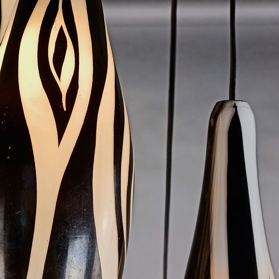Thumbnail: Lampadario a cascata con motivo zebrato design italiano anni '50