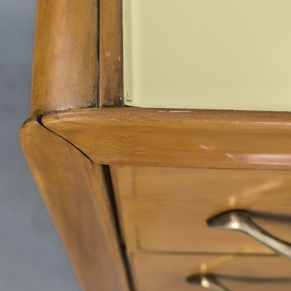 Miniatura: Comò in legno chiaro con vetro crema design italiano '50