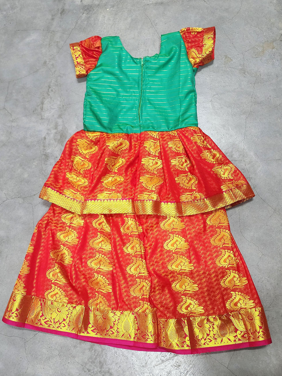 Thumbnail: Soft Cotton-Silk Layered Puff Sleeve Dress