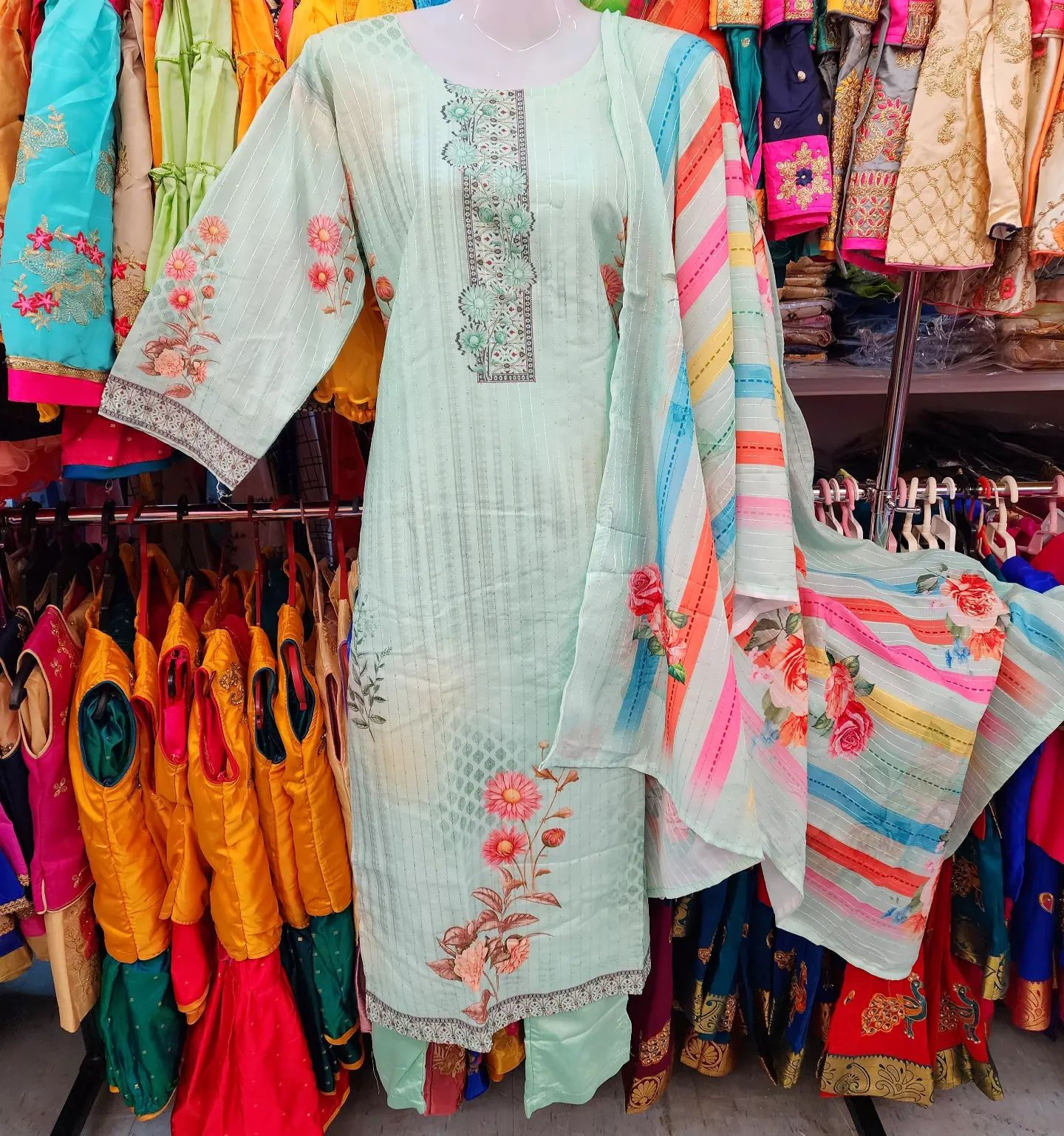 Super Soft Chuddi with digital print and sequence 