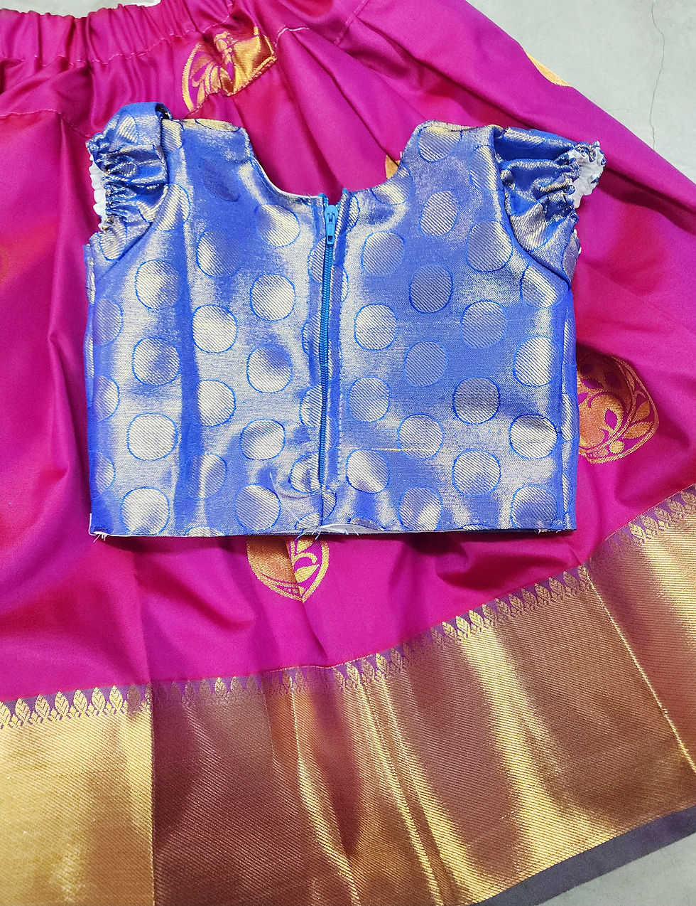 Thumbnail: Dual-tone Soft Puff sleeve Pavadai Set 