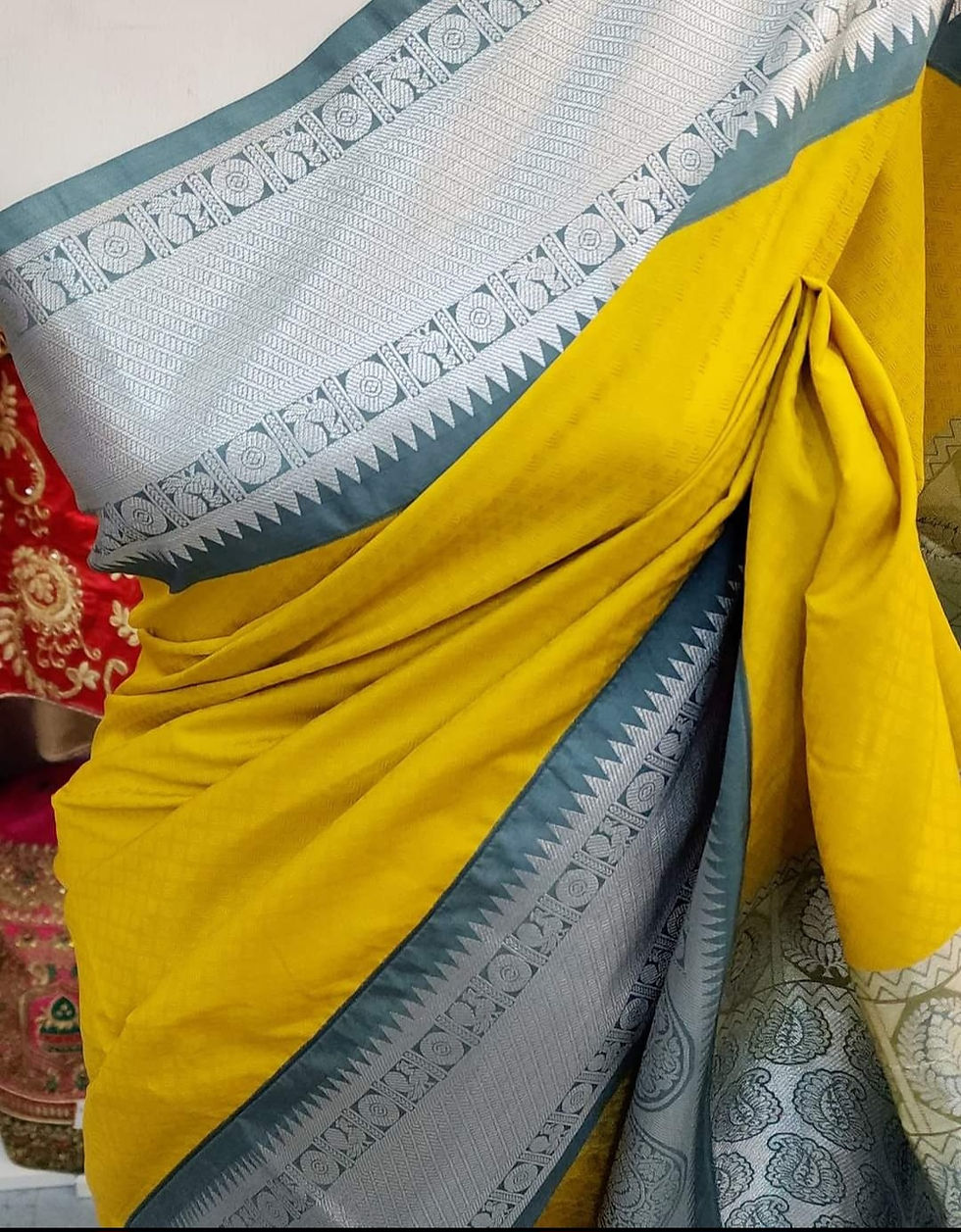 Thumbnail: Dual-tone Silver Zari Soft Silk Saree