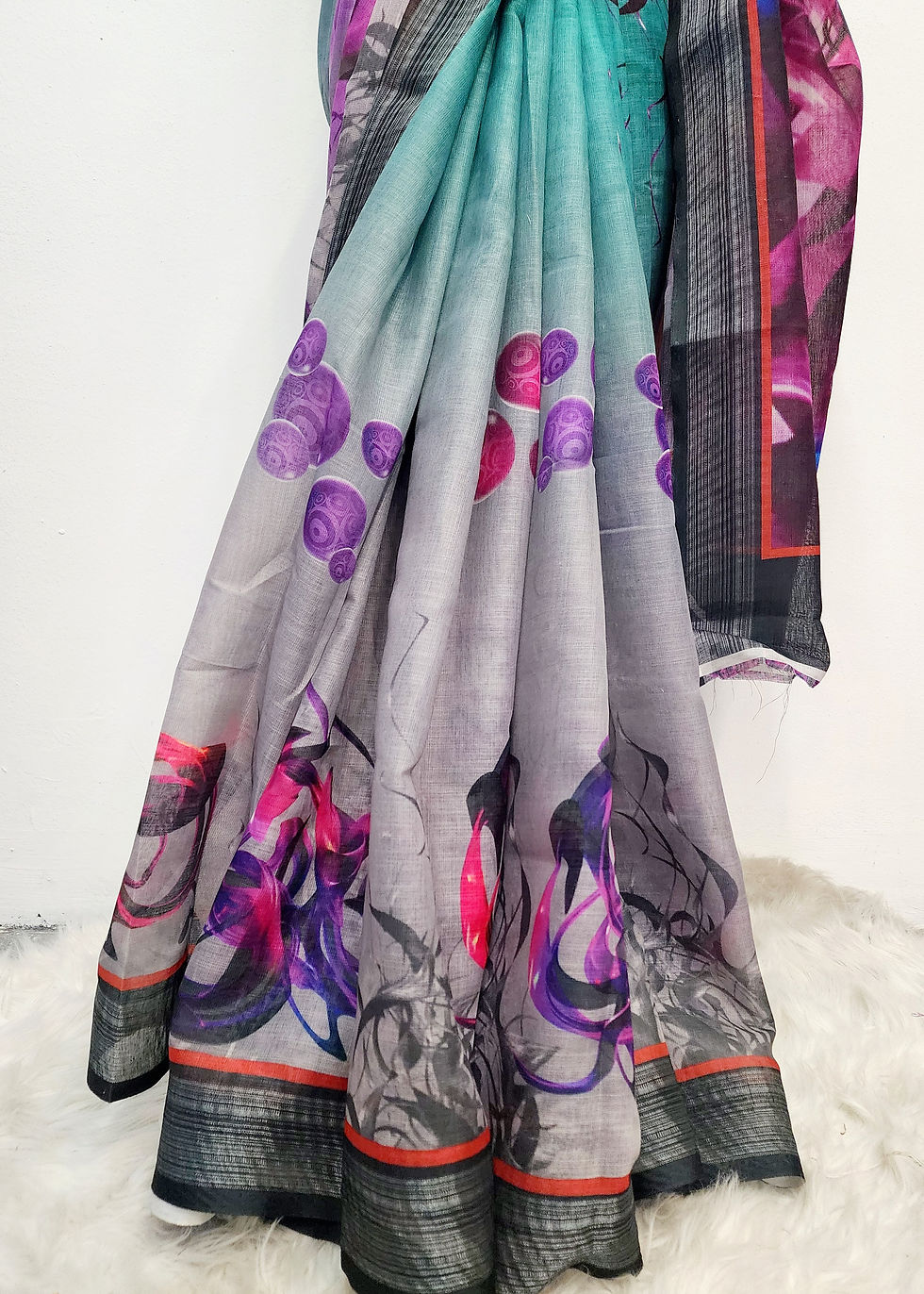 Thumbnail: Soft Lightweight Linen Saree 