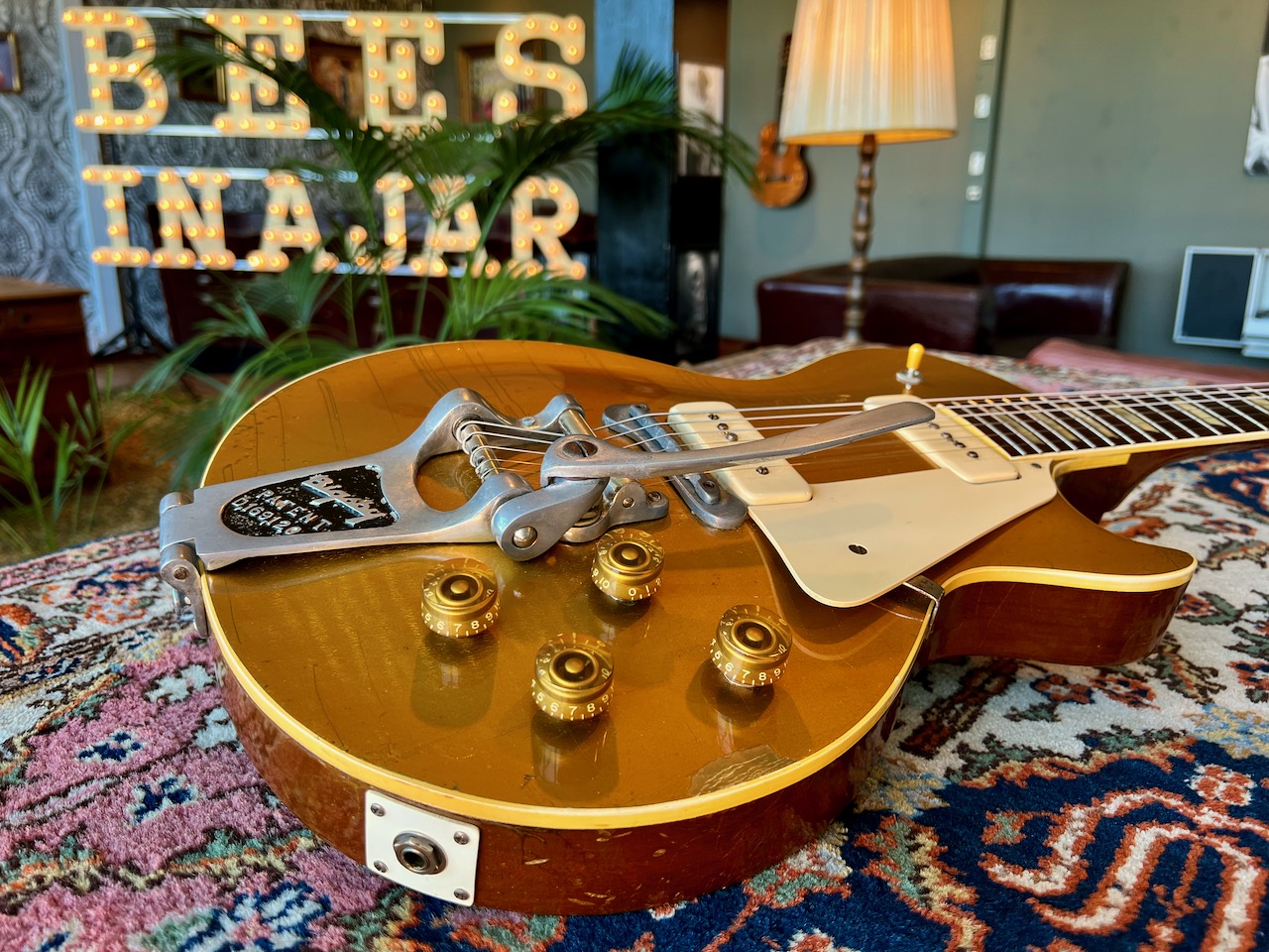 1953 Gibson Les Paul Goldtop w/ Bigsby + case - Thumbnail 5