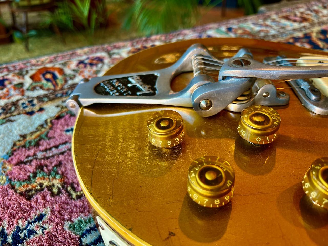 1953 Gibson Les Paul Goldtop w/ Bigsby + case - Thumbnail 6
