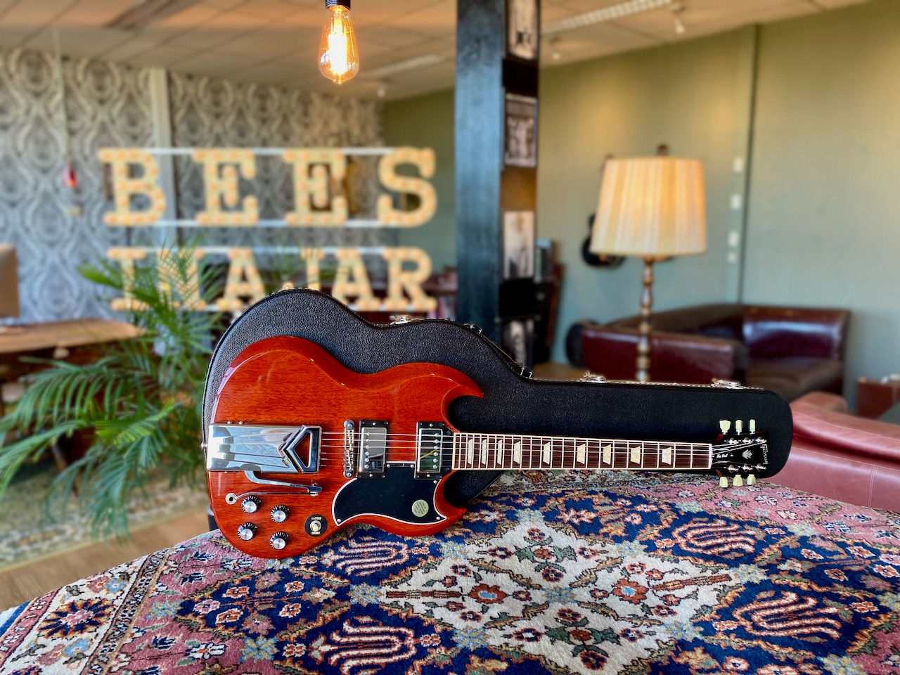 SOLD! - 2013 3.2Kg Gibson '61 SG Les Paul Std Tribute Ltd Run Sideways Vibrola