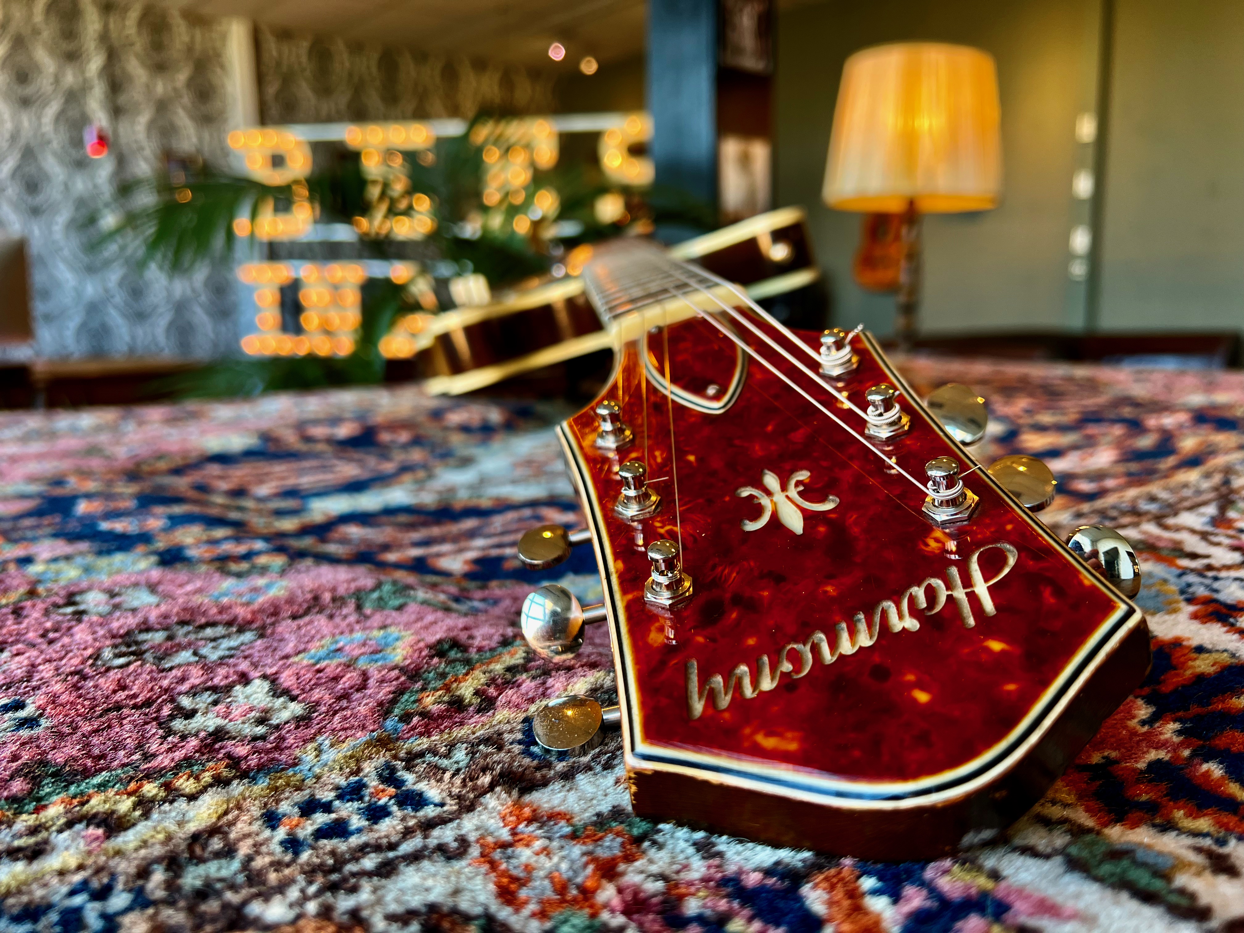 1963 Harmony H75 w/ Bigsby H76 H-75 - Thumbnail 2