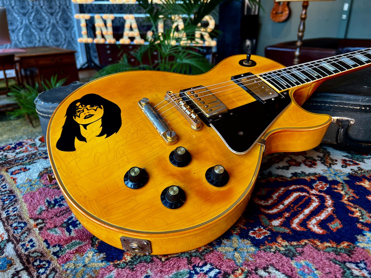1974 Gibson 20th Anniversary Les Paul Custom Alpine White - Thumbnail 2