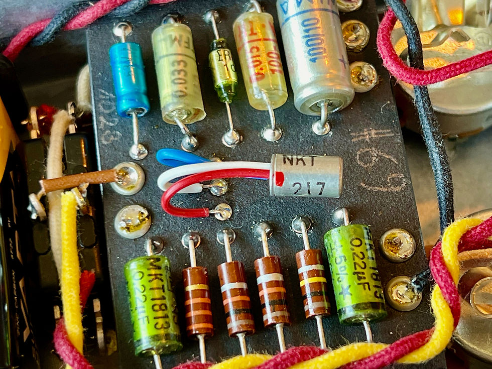 Thumbnail: Isle of Tone Luxe 64 Fuzz Haze Blue/Gold premium NKT217