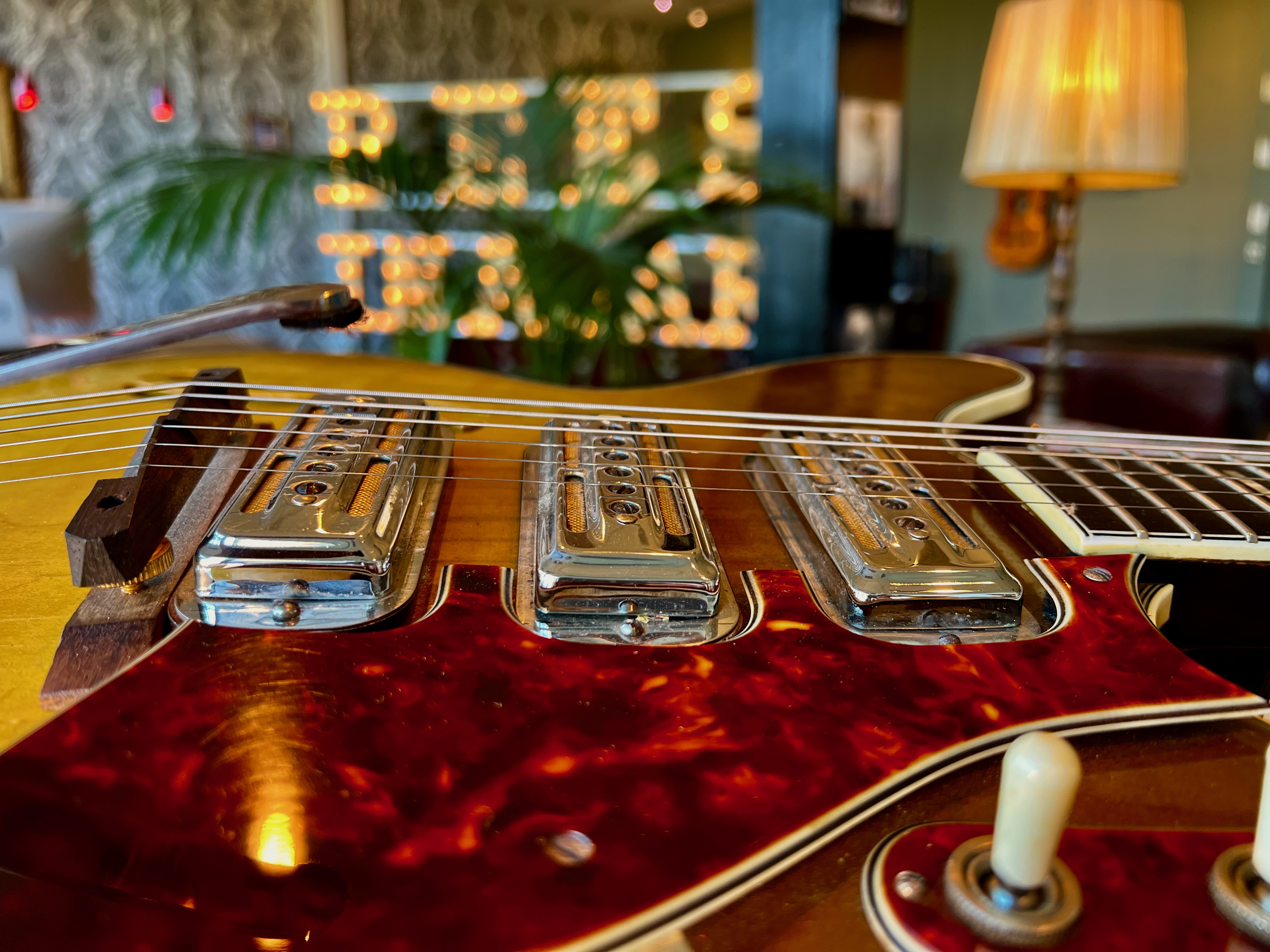1963 Harmony H75 w/ Bigsby H76 H-75 - Thumbnail 4