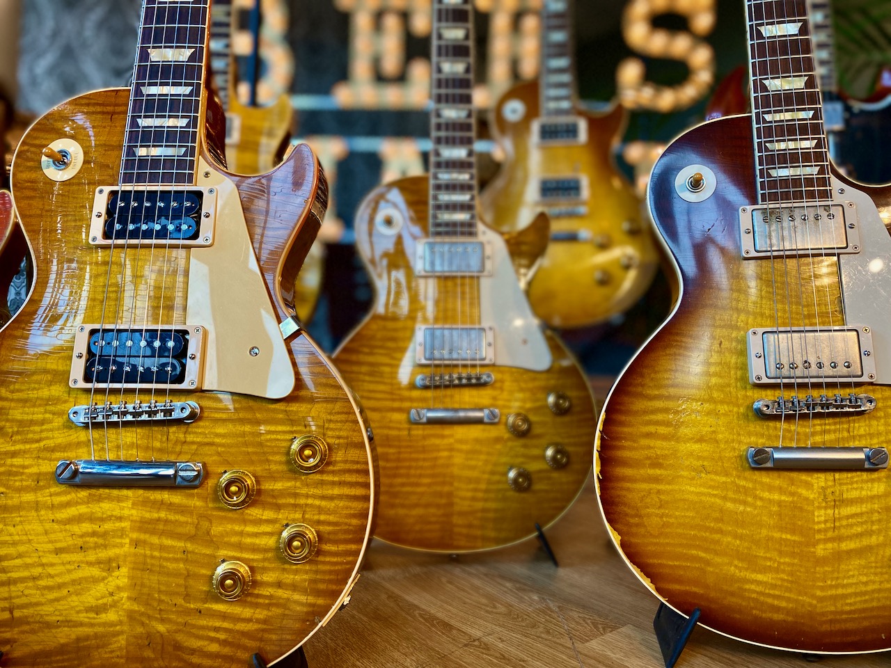 7 x rare Gibson Murphy Aged Les Paul BONANZA (and an SG) - Thumbnail 3
