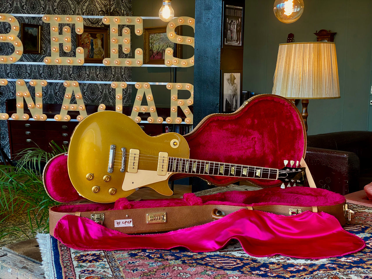 SOLD! - 1991 / 1992 Gibson Pre-Historic Les Paul Goldtop 1956 reissue R6 LPR6