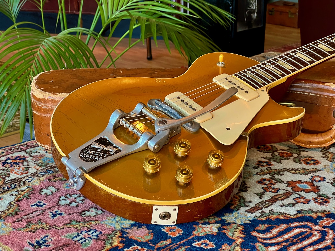 1953 Gibson Les Paul Goldtop w/ Bigsby + case - Thumbnail 4