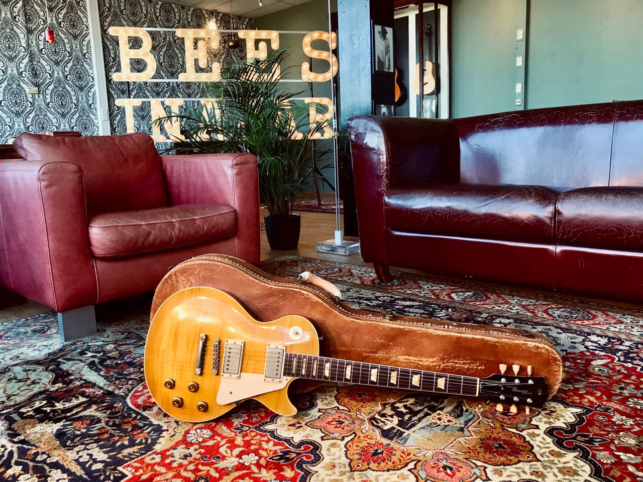 SOLD! - 2019 Panucci Aged ’59 Les Paul Inspired Series - Only 3.2 Kgs!!!