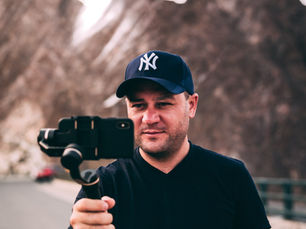 How to Become a Successful Influencer and Monetize it