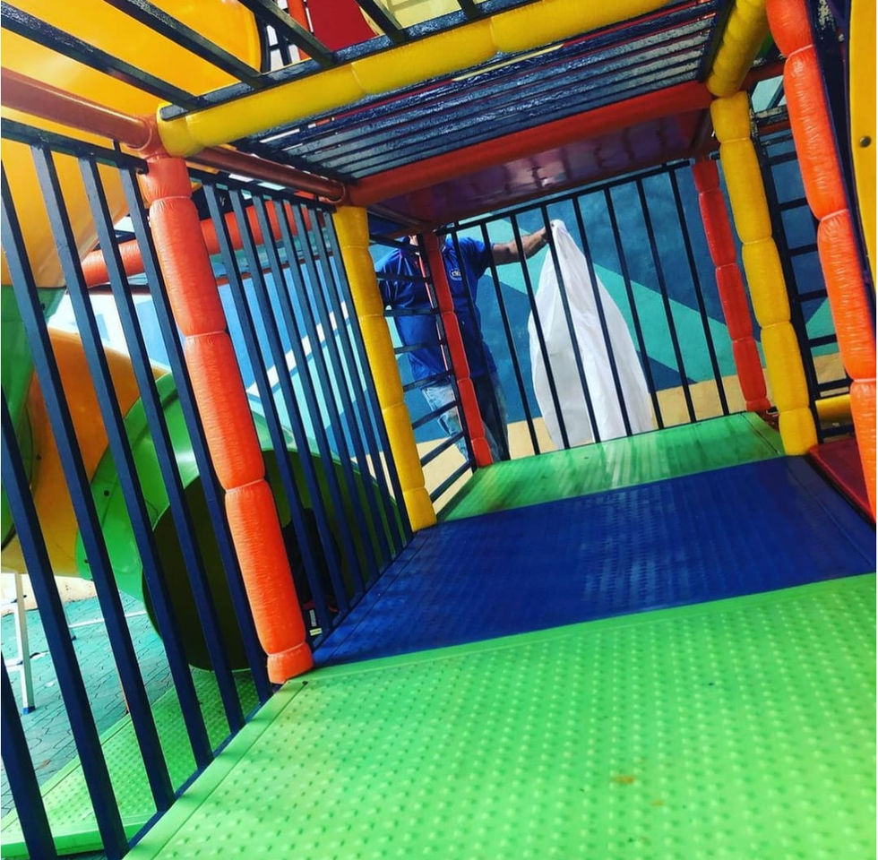 manutenção de brinquedão kid play