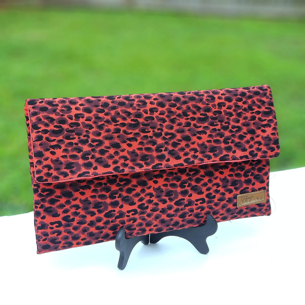 Thumbnail: Orange Cheetah Clutch