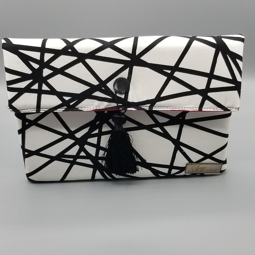 Thumbnail: Tassel Sharp Stripes Clutch