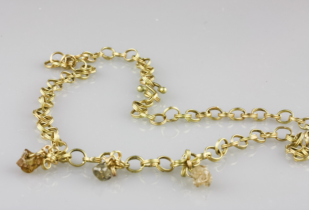 18 k gold spiral necklace