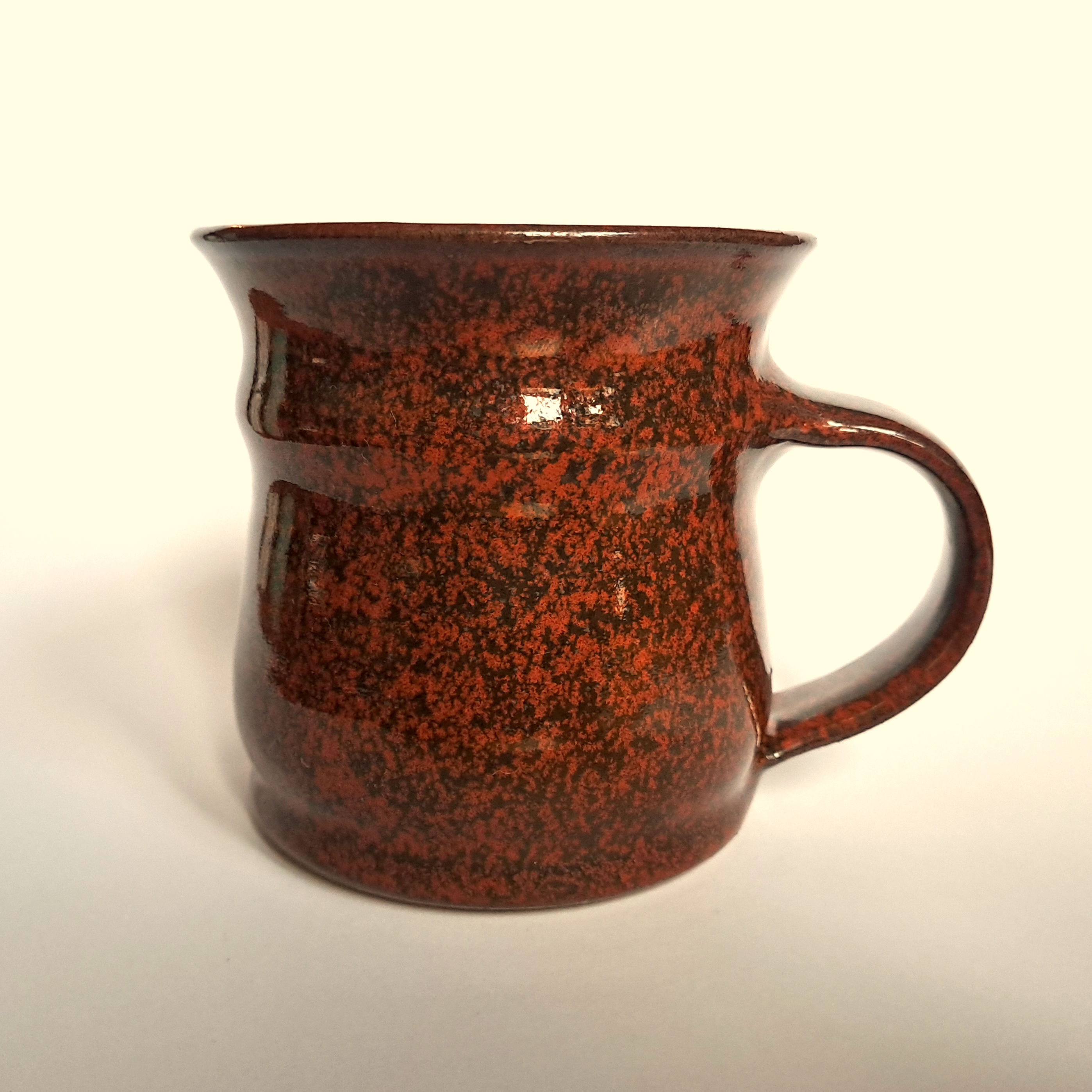 Speckled bellied mug