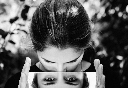 COVER - LOOKING IN THR MIRROR (1)_edited