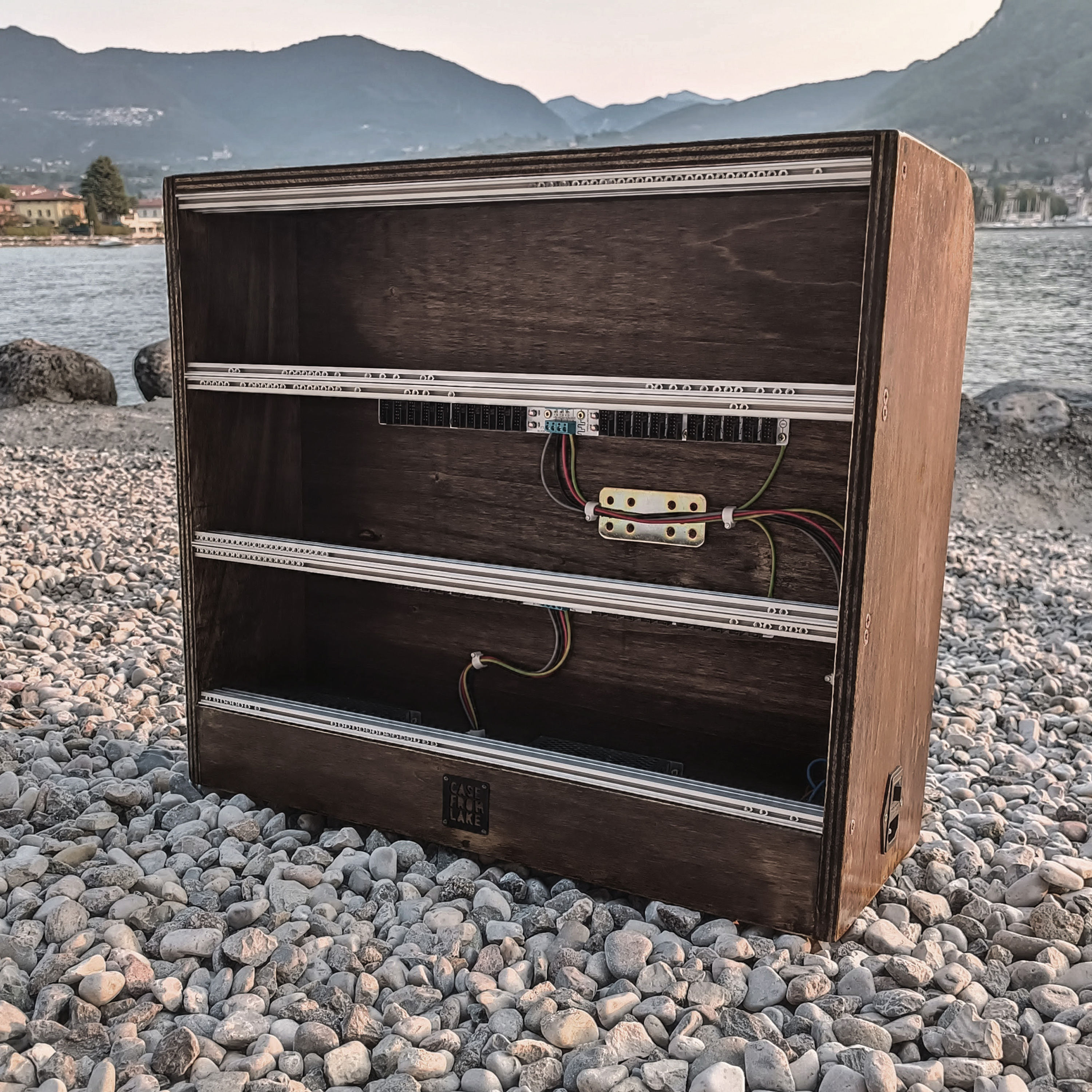 9U Eurorack Case Powered, 84 or 104 hp, desktop version, modular synthesizer