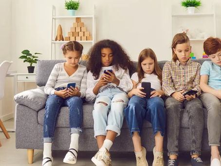Balancing Connectivity and Well-being: Understanding Mobile Addiction