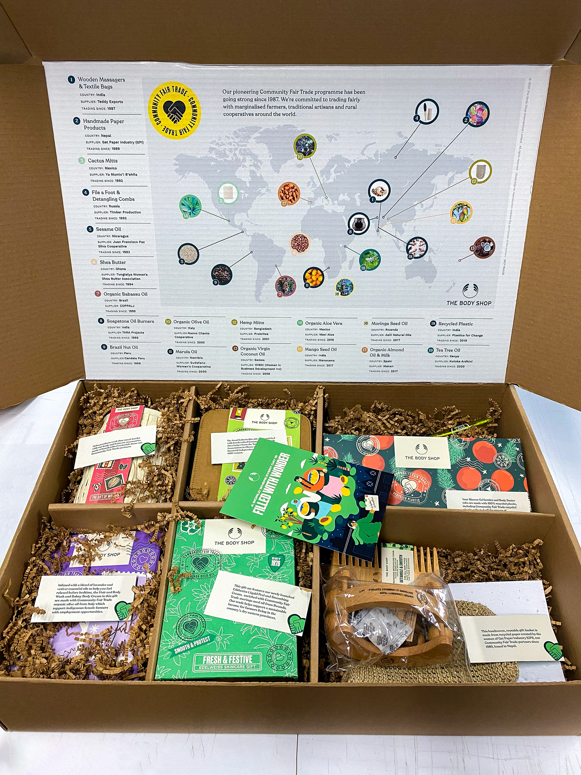 Crinkle paper packaging insert for box