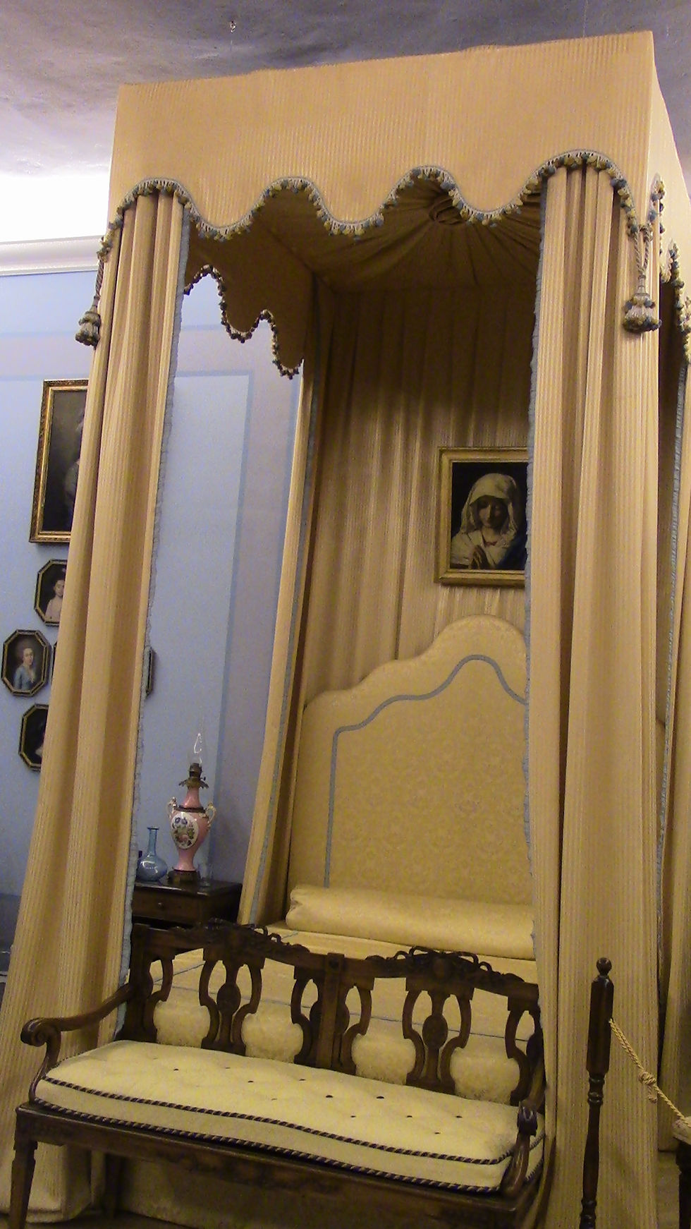 Women's bedroom in castle