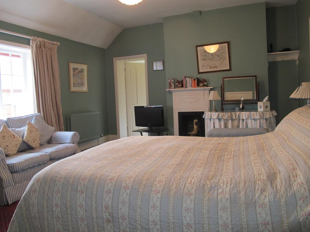 Luxury Bed and Breakfast Chester Cotton Farm B&B The Blue Room