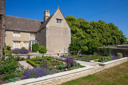 Country House Garden Designs