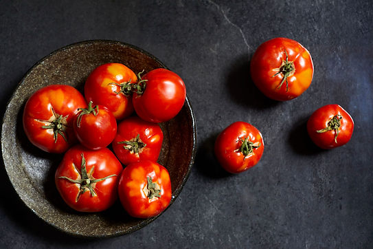 Heirloom tomato stelo