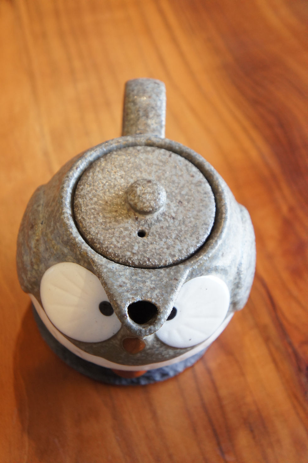 サムネイル： Nara Owl Pottery Teapot - Gray color