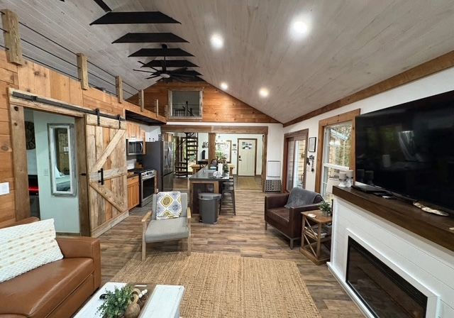 Orchard Mountain View Cabins