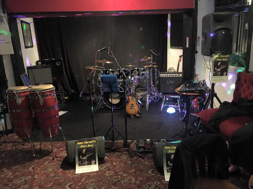 Warwick Arms Set Up