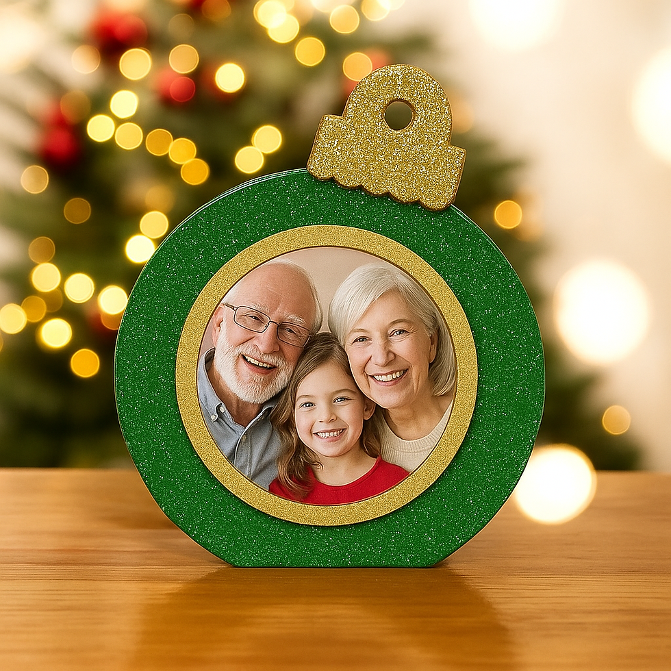 Thumbnail: Glitter Ornament Magnet Frame