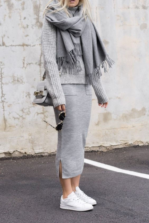Grey Mono look