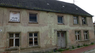 Vor der Kulisse des Niedergangs