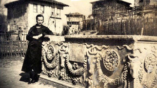 LAHİT “Sarcophagus”