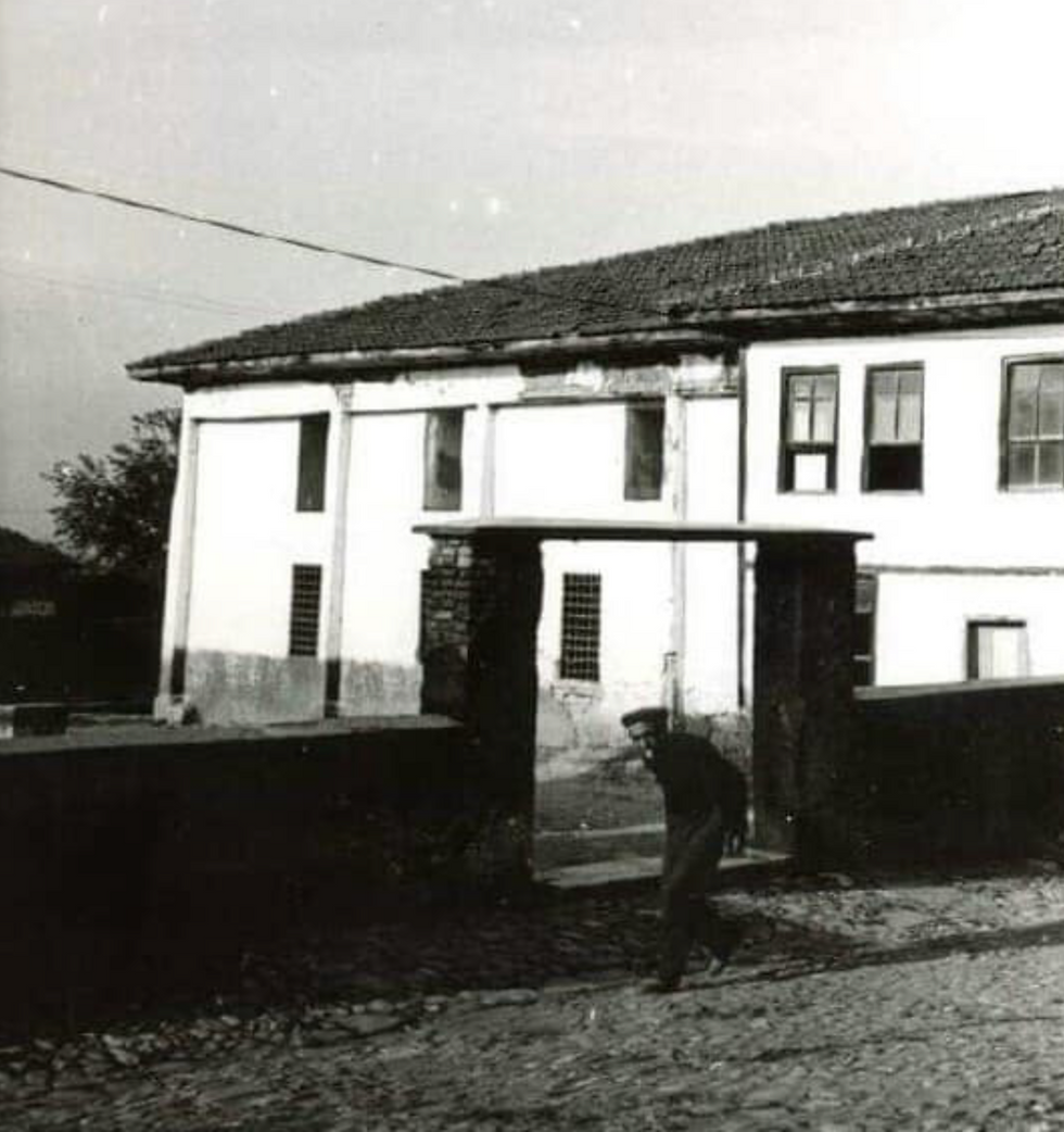 Konuralp Avlulu Merkez Cami, 1976 civarı - Foto: Mimar Hüsrev TAYLA