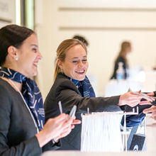 Mitarbeiter Bekleidung, Uniform und Business Accessoires