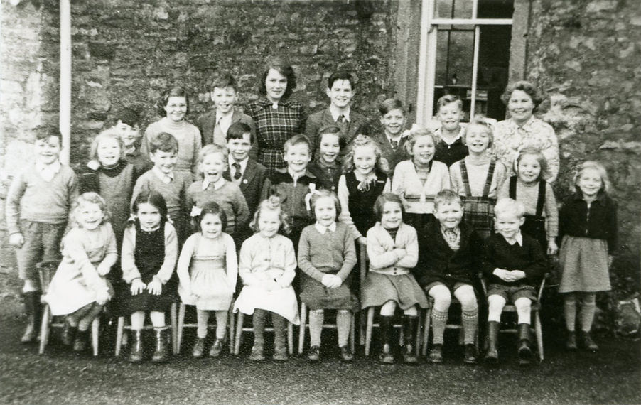 Mrs Knifton and Cross Lanes pupils, 1954