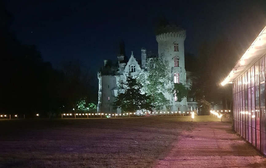 vue du Château de la Mothe Chandeniers, réception de mariage