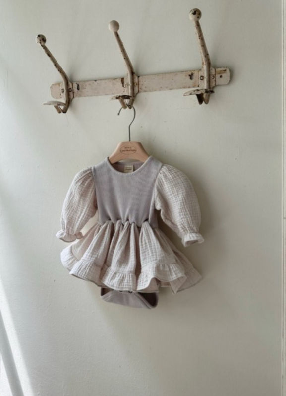 Thumbnail: Piony Romper