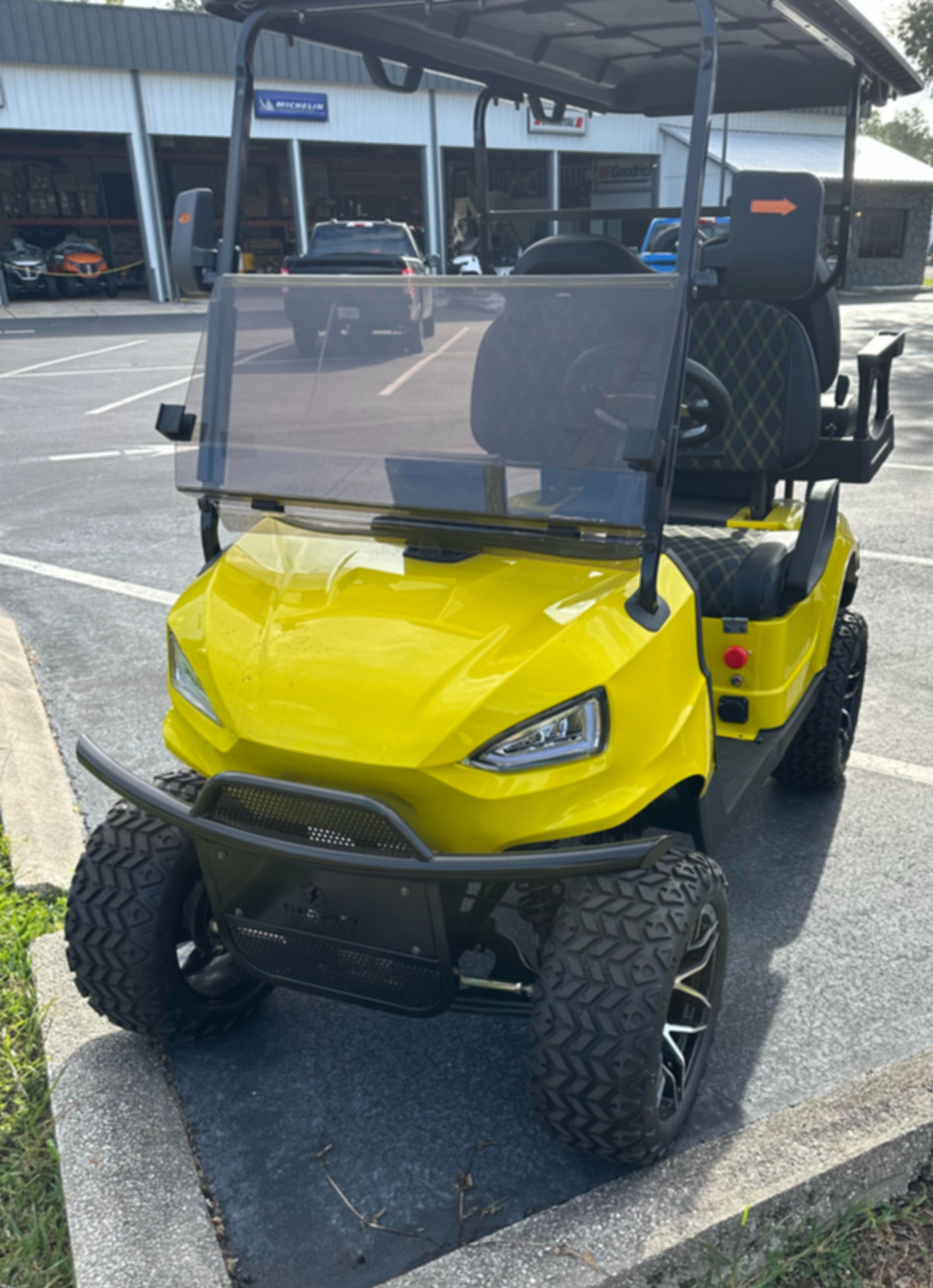 2024 LEGEND EV 4 PASSENGER