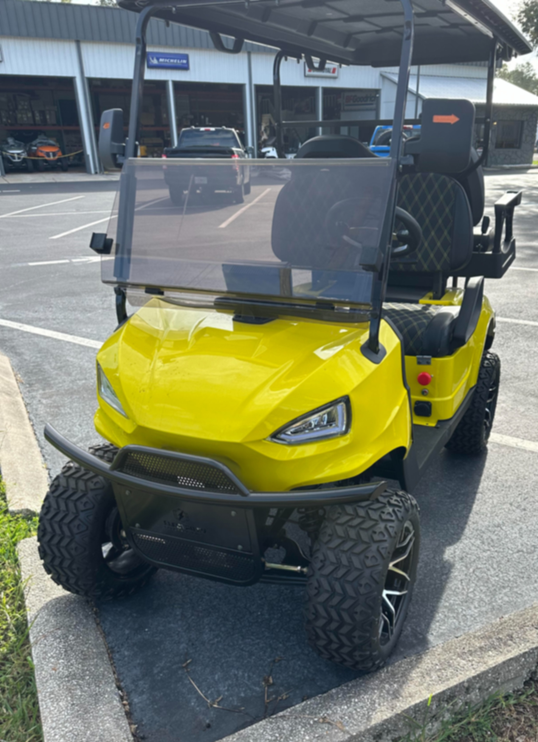 2024 LEGEND EV 4 PASSENGER