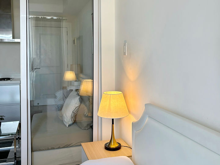 Bedroom lamp