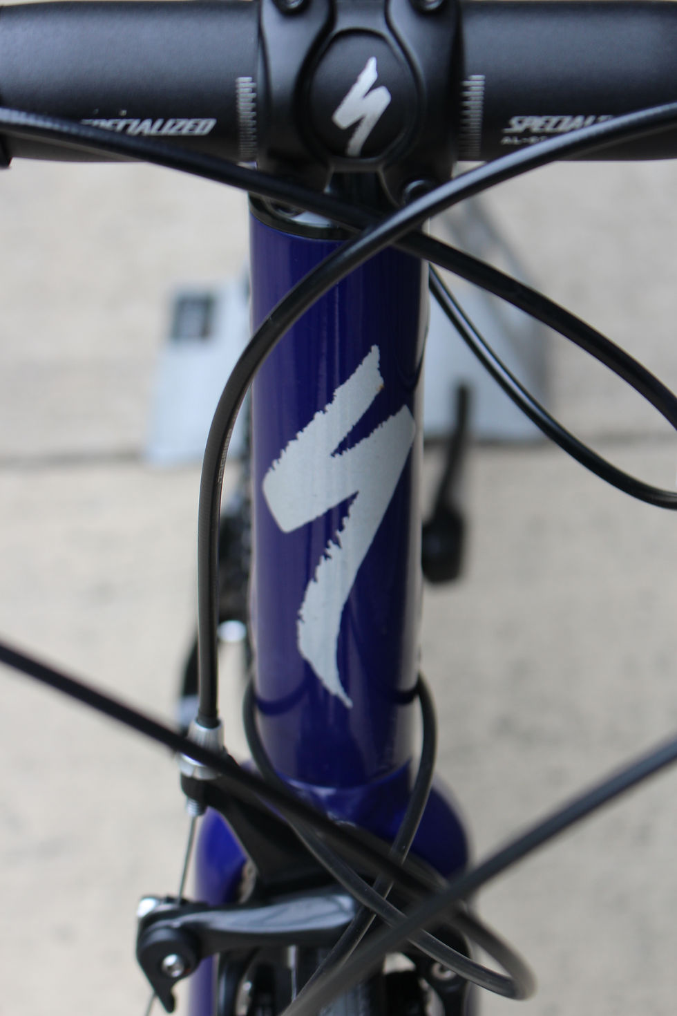 Thumbnail: Specialized Dolce Aluminum Road Bike Shimano 2x8 52cm
