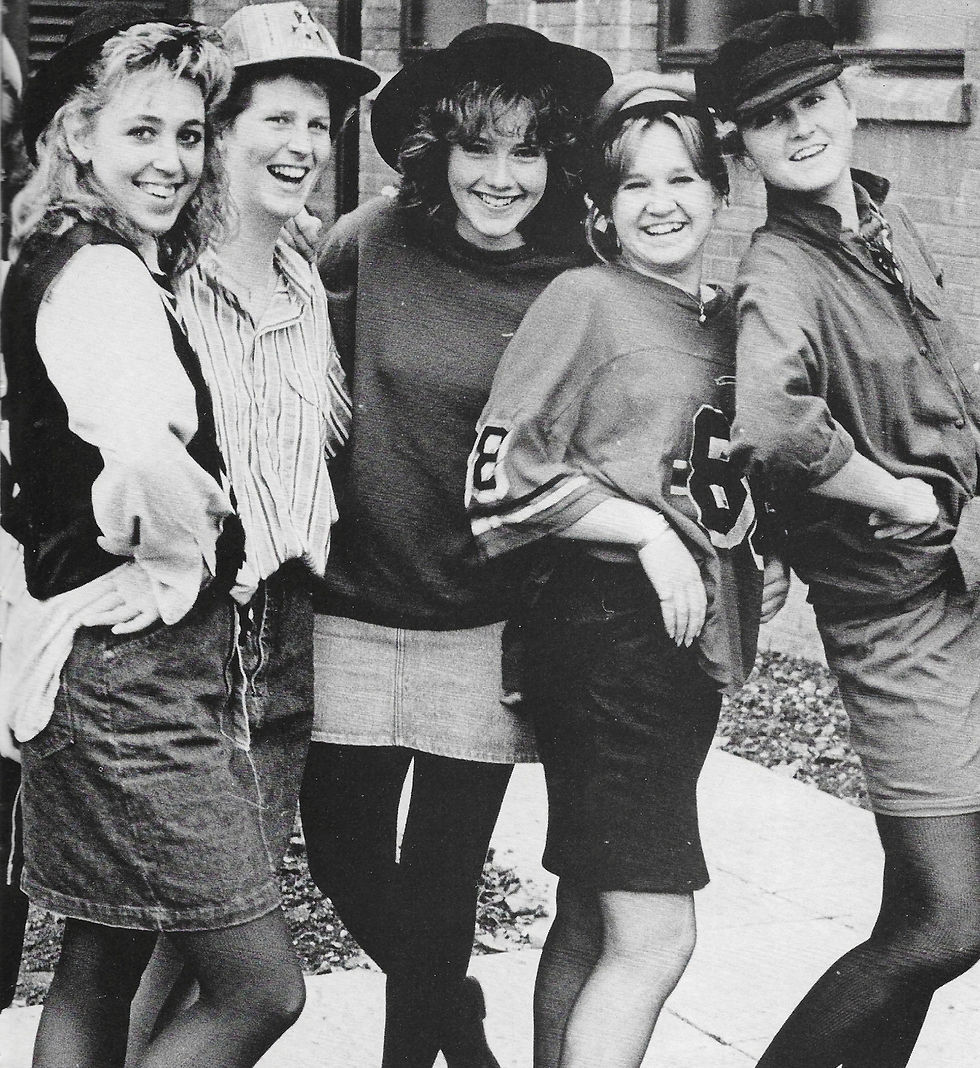 Sally, Sam, Ali, Hetty, Charlotte outside Martin House