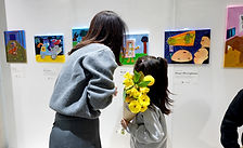 Art Exhibition.00_03_22_05.스틸 001(2).jpg